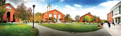 Pizzería Enzina aus Bentley University Student Center, Forest St ...